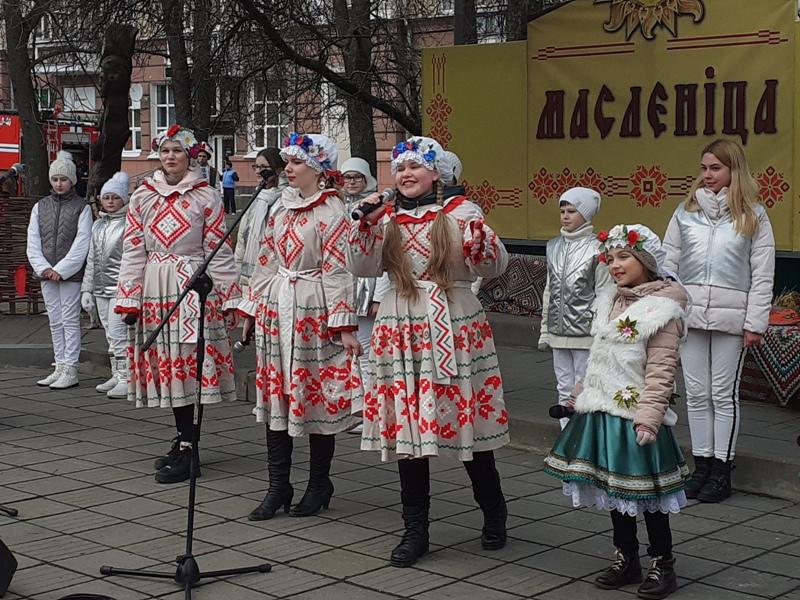 Веселая Масленица порадовала могилевчан вкусными блинами и  праздничными забавами