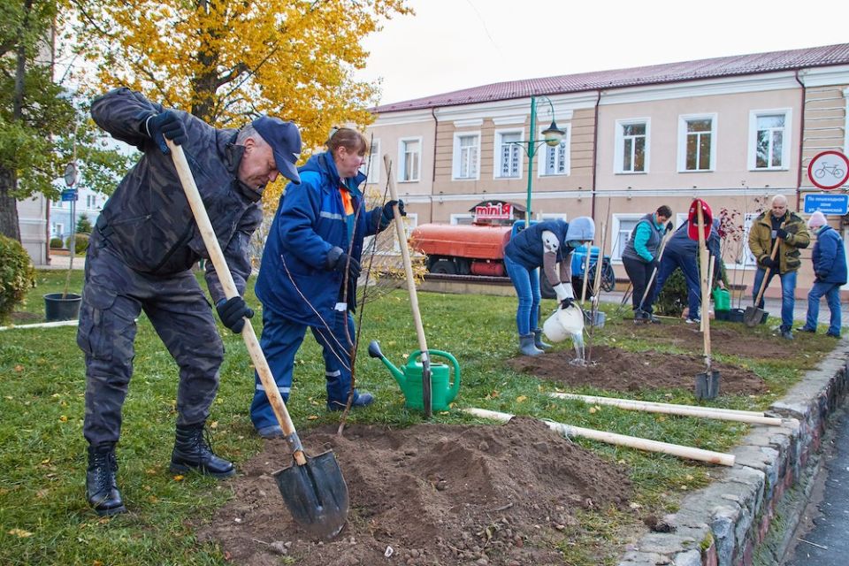 В Могилеве массово прошел субботник   