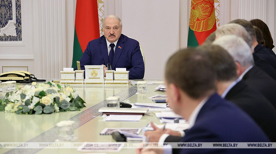 От уборочной кампании до ситуации на границе и санкций. Лукашенко поставил задачи по наиболее актуальным вопросам   
