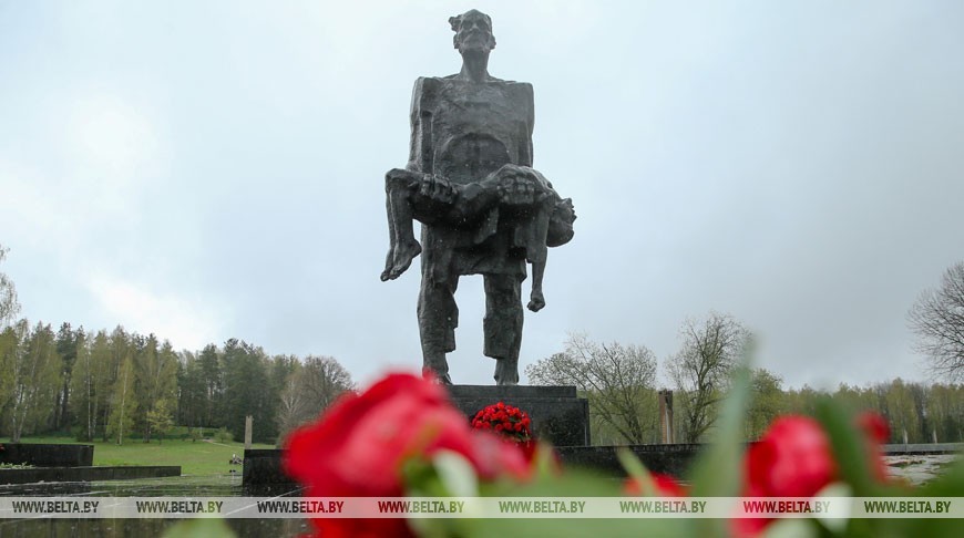 Статус Всебелорусской молодежной стройки присвоен объектам мемориального комплекса “Хатынь”