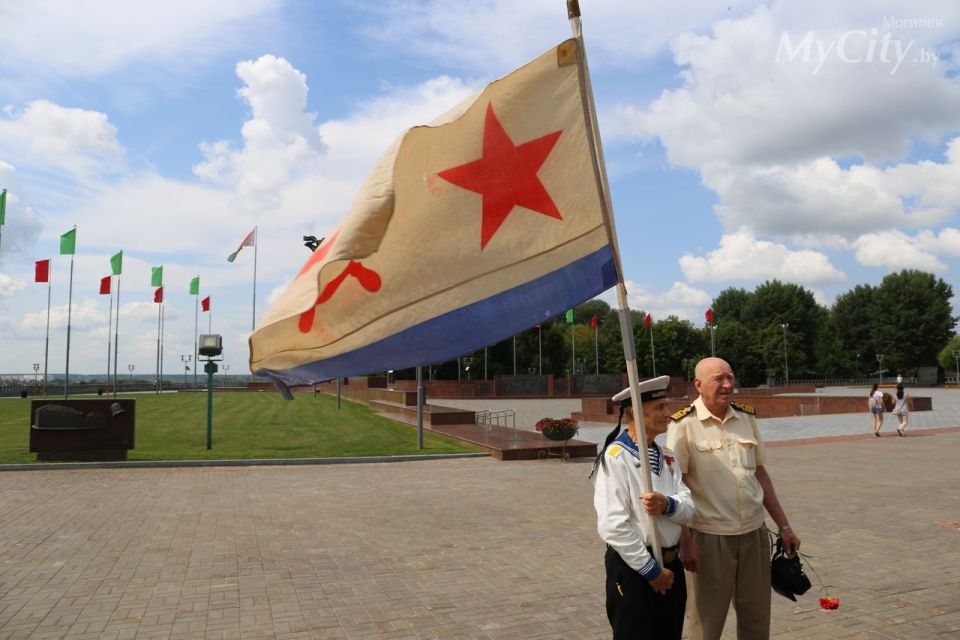 Свой профессиональный праздник отметят 31 июля на площади Славы моряки-ветераны