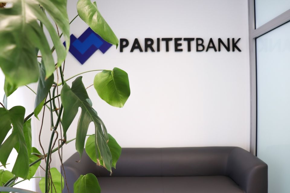 Новое отделение Paritetbank в Могилеве откроет бездомный рыжий котенок. Питомцу ищут хозяев